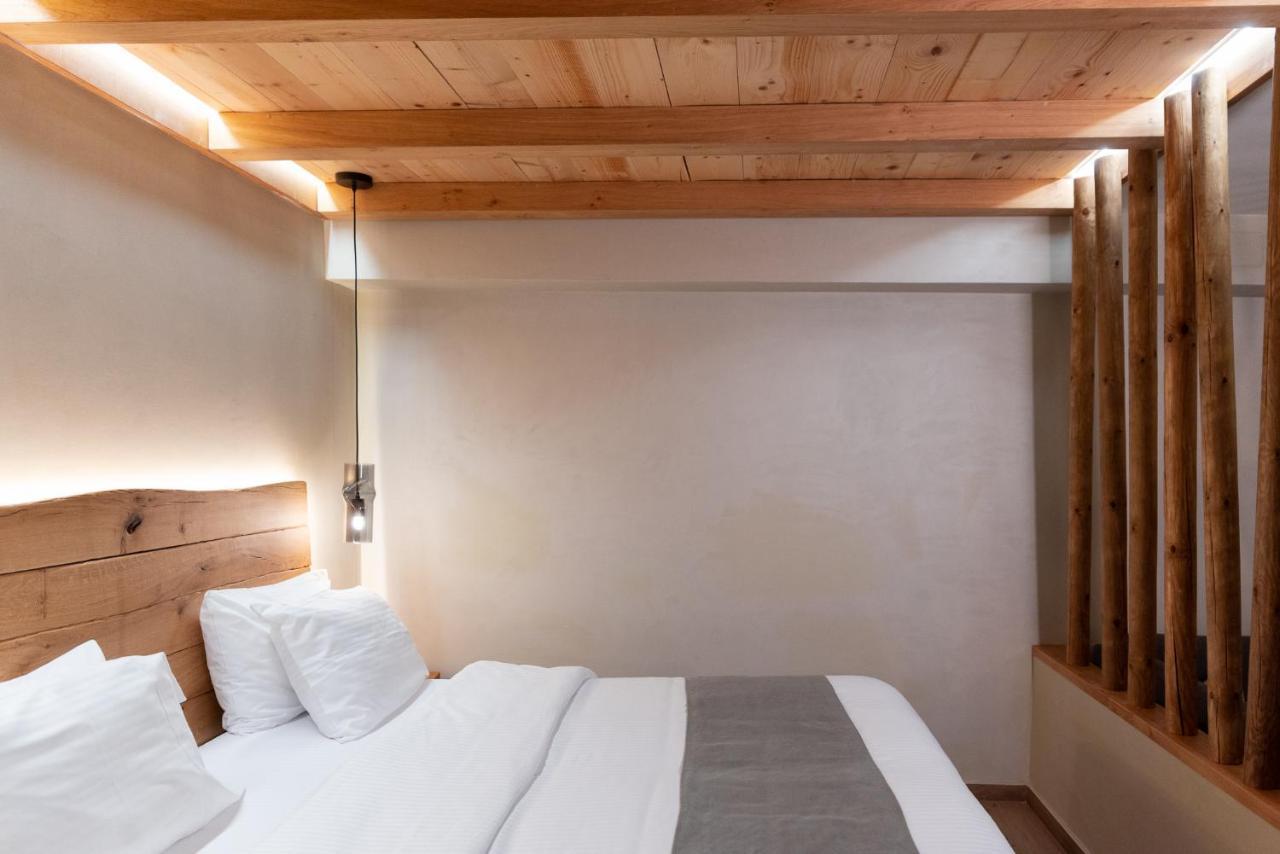 Theros By Agora Luxury Apartments In The Heart Of Heraklion Exteriör bild