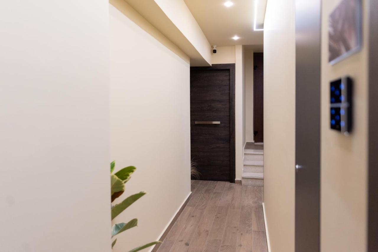 Theros By Agora Luxury Apartments In The Heart Of Heraklion Exteriör bild