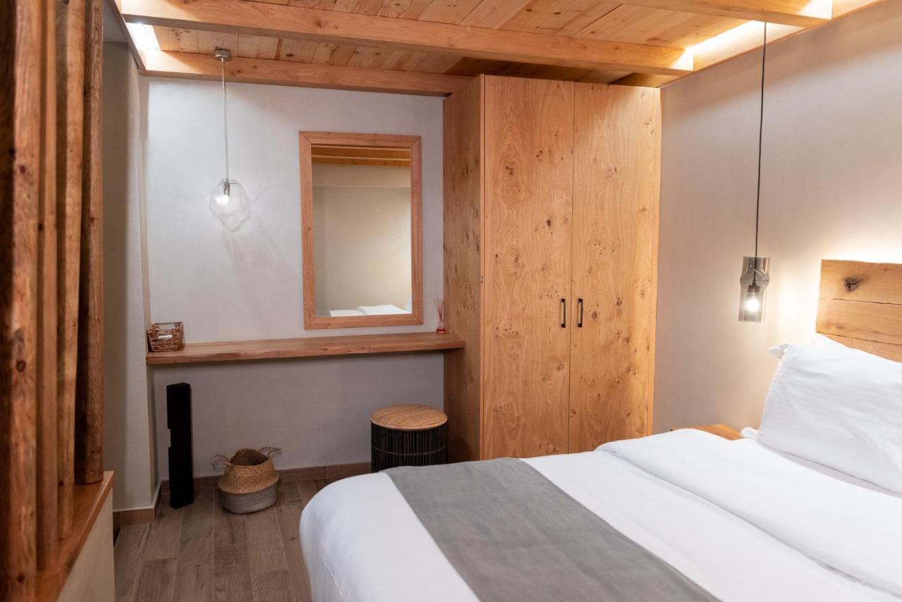Theros By Agora Luxury Apartments In The Heart Of Heraklion Exteriör bild
